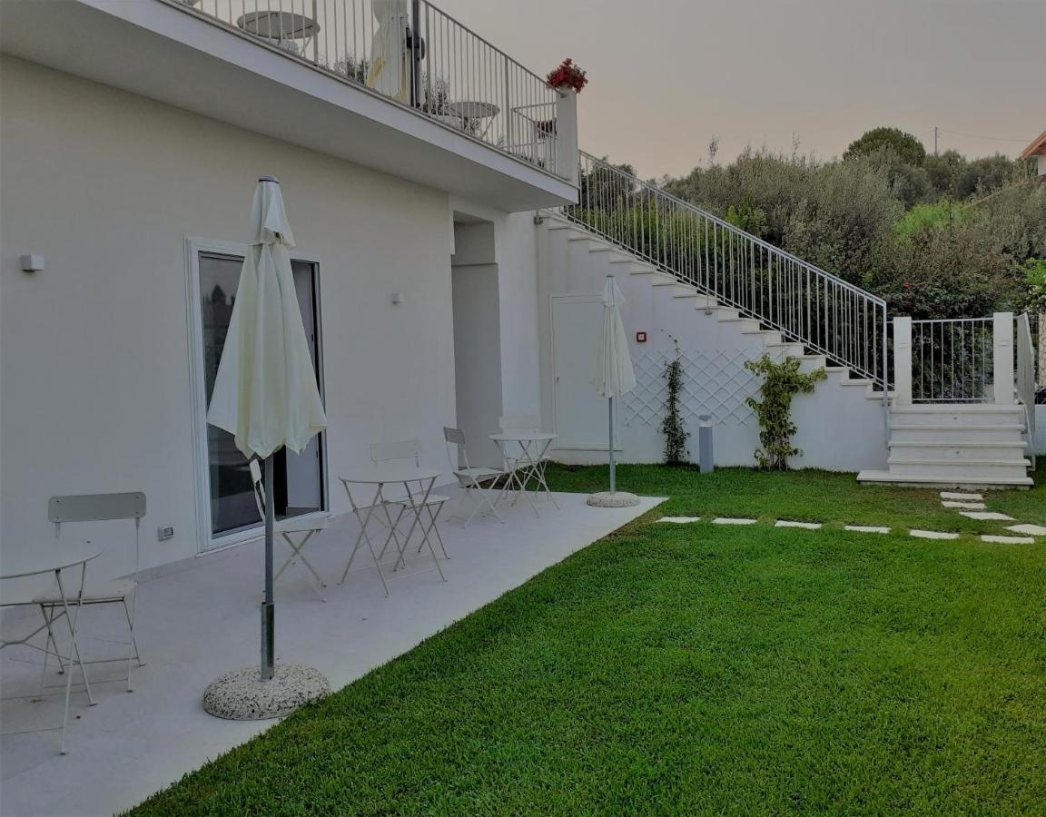 Villa Infinity ∞ ซานตาเทเรซา ดี รีวา ภายนอก รูปภาพ