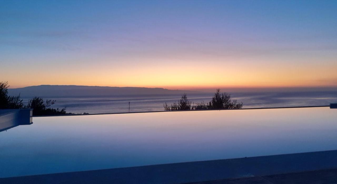 Villa Infinity ∞ ซานตาเทเรซา ดี รีวา ภายนอก รูปภาพ
