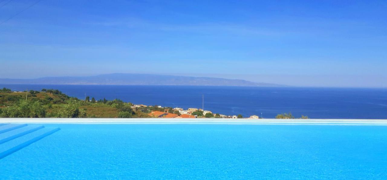 Villa Infinity ∞ ซานตาเทเรซา ดี รีวา ภายนอก รูปภาพ